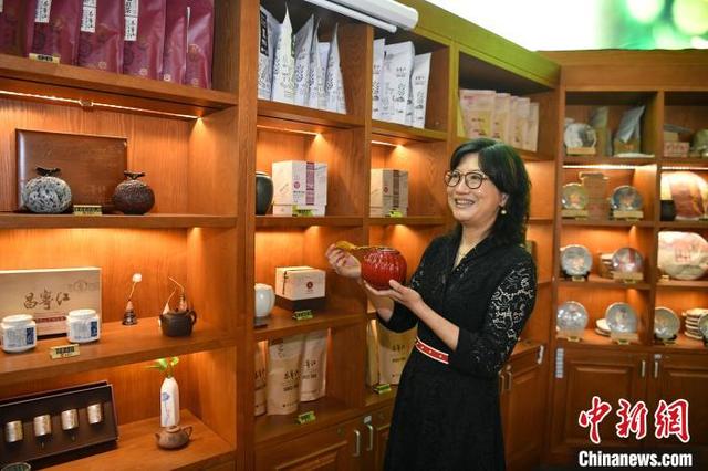 云南“以茶为媒” 打开与世界交流的窗口.jpg 云南“以茶为媒” 打开与世界交流的窗口.jpg