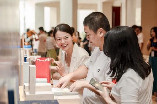 　　新品展示区