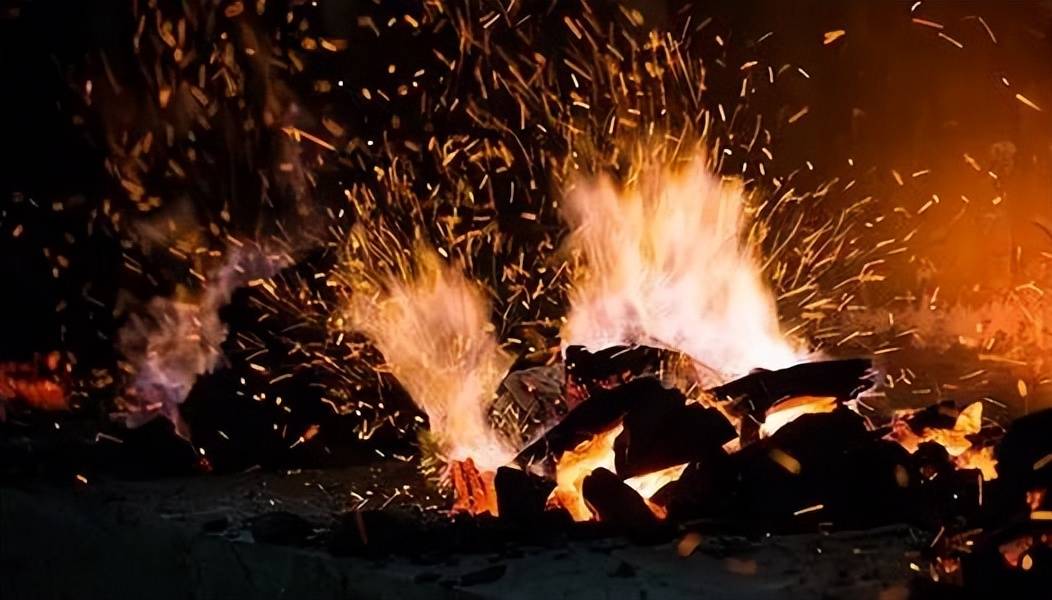 青茶｜闽北乌龙——武夷岩茶之焙火的火 成就岩茶的灵魂