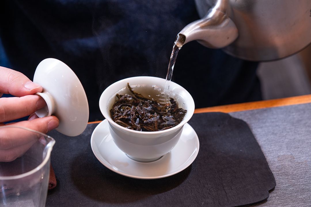 有缘，才能在一起喝茶。
