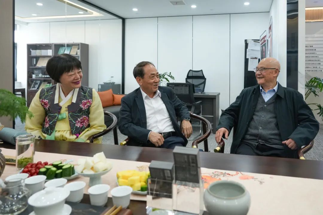 千年茶脉一线牵：杨胜伟与河成柱总领事的中韩茶文化对话
